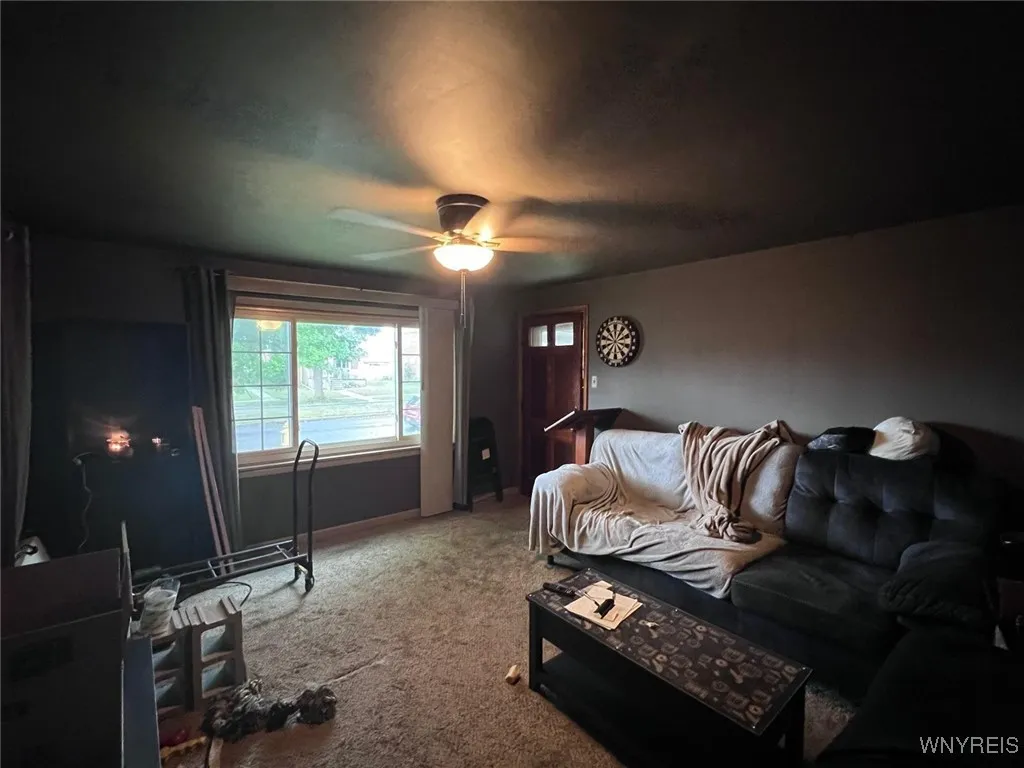 2468 Grand Avenue, Niagara Falls, New York 14301, Niagara Falls, New York 14301, 3 Bedrooms Bedrooms, 6 Rooms Rooms,1 BathroomBathrooms,Residential,For Sale,2468 Grand Avenue, Niagara Falls, New York 14301,B1623907