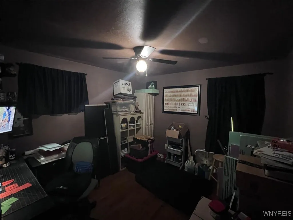 2468 Grand Avenue, Niagara Falls, New York 14301, Niagara Falls, New York 14301, 3 Bedrooms Bedrooms, 6 Rooms Rooms,1 BathroomBathrooms,Residential,For Sale,2468 Grand Avenue, Niagara Falls, New York 14301,B1623907