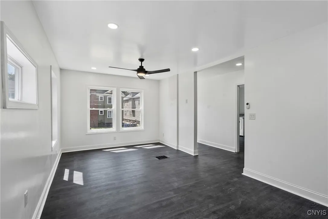 335 Bruce Street, Syracuse, New York 13224, Syracuse, New York 13224, 5 Bedrooms Bedrooms, 10 Rooms Rooms,3 BathroomsBathrooms,Residential,For Sale,335 Bruce Street, Syracuse, New York 13224,S1623908