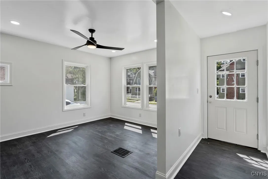 335 Bruce Street, Syracuse, New York 13224, Syracuse, New York 13224, 5 Bedrooms Bedrooms, 10 Rooms Rooms,3 BathroomsBathrooms,Residential,For Sale,335 Bruce Street, Syracuse, New York 13224,S1623908