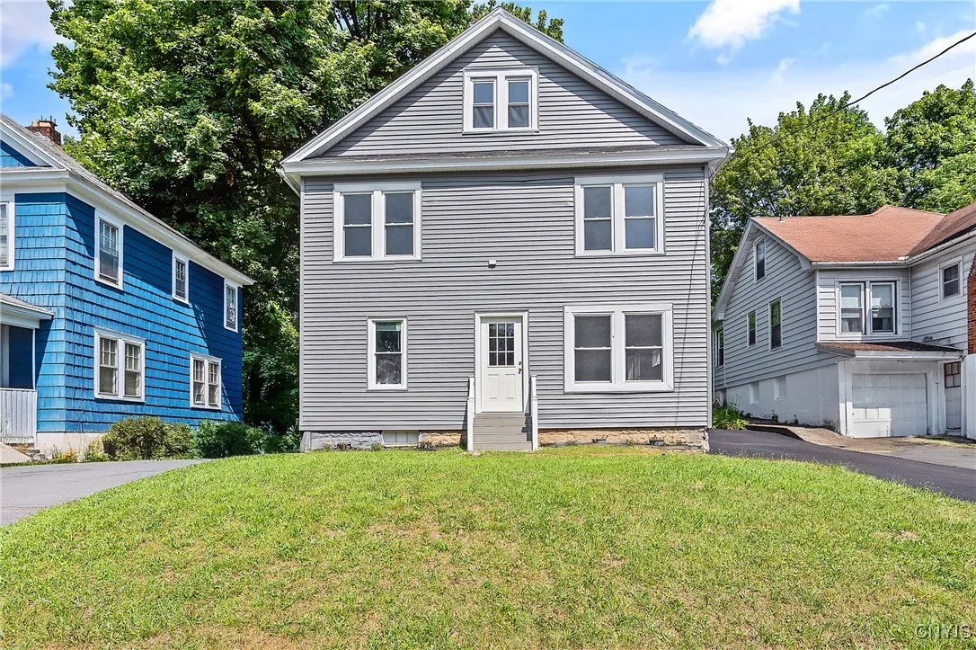 335 Bruce Street, Syracuse, New York 13224, Syracuse, New York 13224, 5 Bedrooms Bedrooms, 10 Rooms Rooms,3 BathroomsBathrooms,Residential,For Sale,335 Bruce Street, Syracuse, New York 13224,S1623908