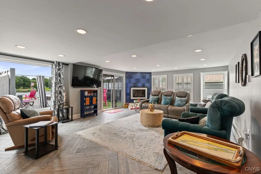 21 State Street, Schroeppel, New York 13135, Schroeppel, New York 13135, 4 Bedrooms Bedrooms, 12 Rooms Rooms,2 BathroomsBathrooms,Residential,For Sale,21 State Street, Schroeppel, New York 13135,S1623827