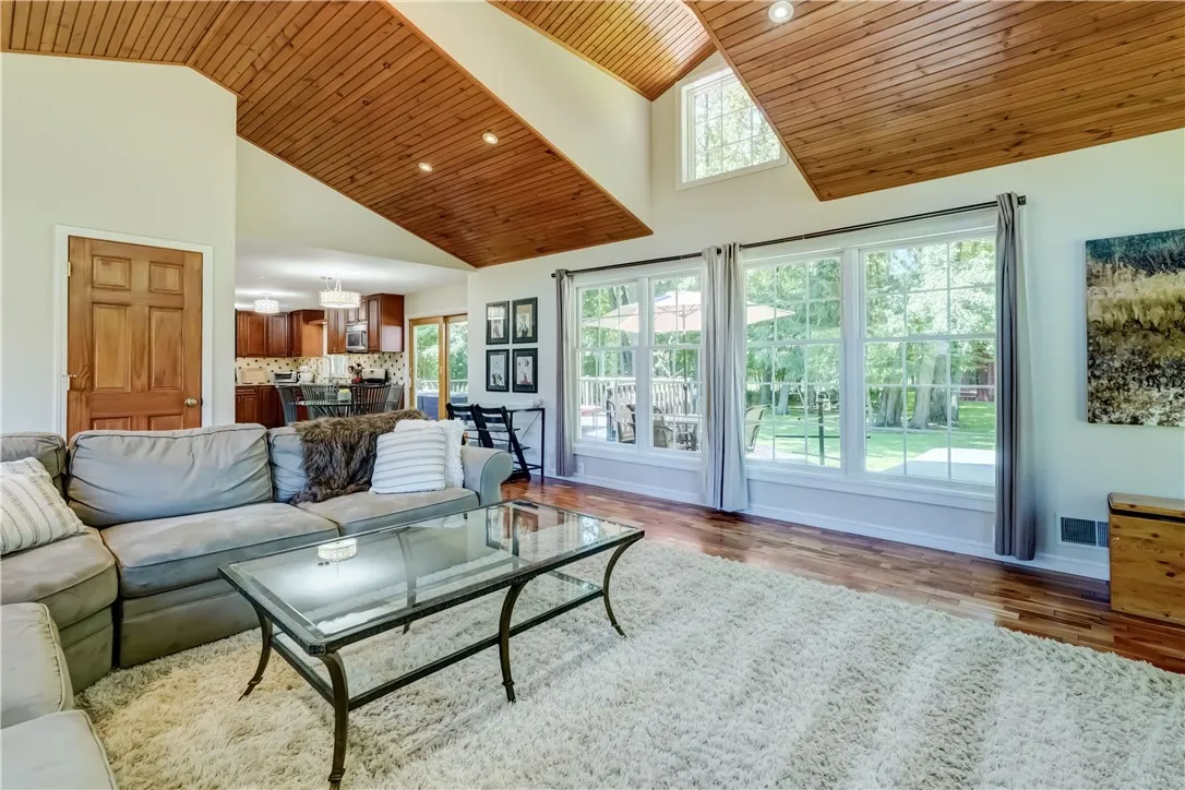 1330 Crittenden Road, Brighton, New York 14623, Brighton, New York 14623, 3 Bedrooms Bedrooms, 6 Rooms Rooms,2 BathroomsBathrooms,Residential,For Sale,1330 Crittenden Road, Brighton, New York 14623,R1623562