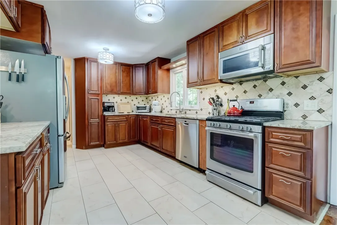 1330 Crittenden Road, Brighton, New York 14623, Brighton, New York 14623, 3 Bedrooms Bedrooms, 6 Rooms Rooms,2 BathroomsBathrooms,Residential,For Sale,1330 Crittenden Road, Brighton, New York 14623,R1623562