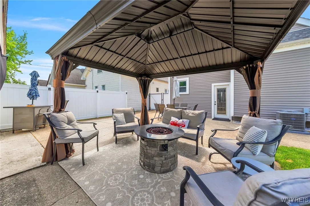 37 Arundel Road, Buffalo, New York 14216, Buffalo, New York 14216, 4 Bedrooms Bedrooms, 7 Rooms Rooms,2 BathroomsBathrooms,Residential,For Sale,37 Arundel Road, Buffalo, New York 14216,B1623059