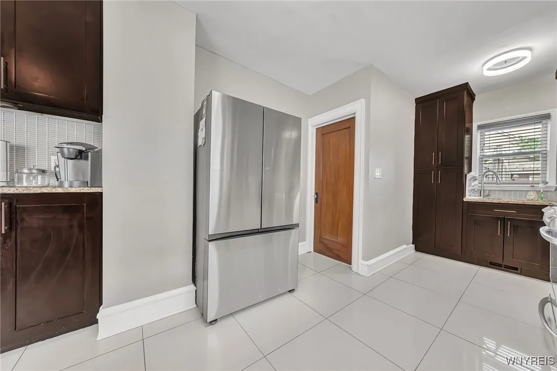 37 Arundel Road, Buffalo, New York 14216, Buffalo, New York 14216, 4 Bedrooms Bedrooms, 7 Rooms Rooms,2 BathroomsBathrooms,Residential,For Sale,37 Arundel Road, Buffalo, New York 14216,B1623059