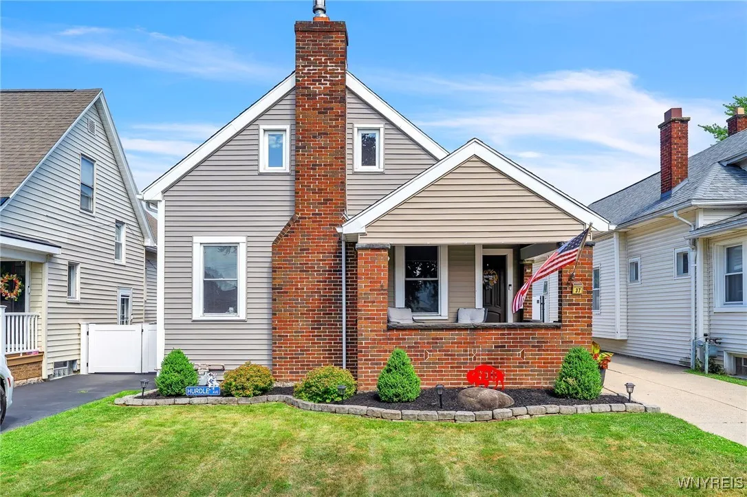 37 Arundel Road, Buffalo, New York 14216, Buffalo, New York 14216, 4 Bedrooms Bedrooms, 7 Rooms Rooms,2 BathroomsBathrooms,Residential,For Sale,37 Arundel Road, Buffalo, New York 14216,B1623059