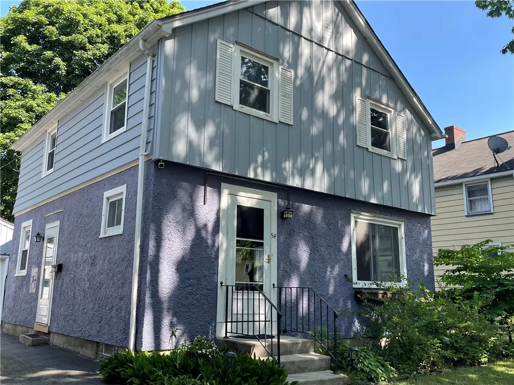 This home is spacious and will suit your needs!
