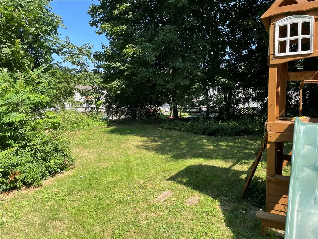 So much yard!!!