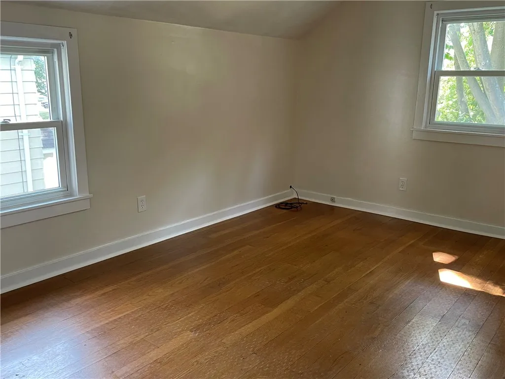 Notice the beautiful floors!