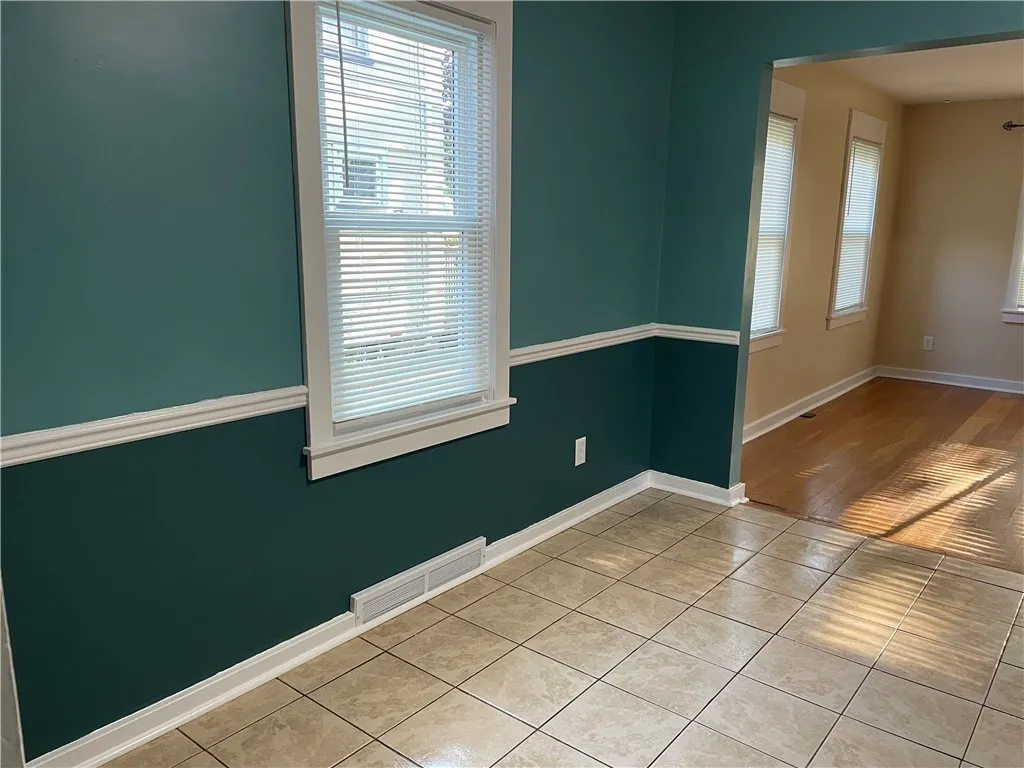 This is the dining room.