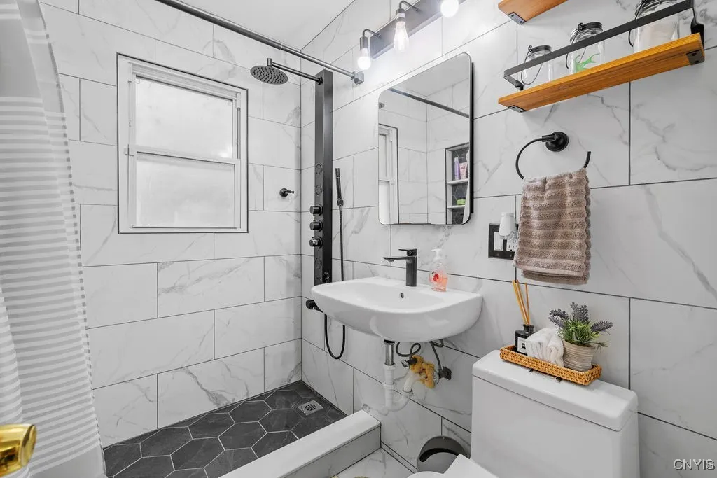Full bathroom
