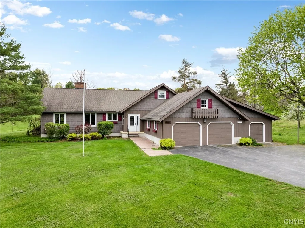 6812 College Hill Road, Kirkland, New York 13323, Kirkland, New York 13323, 4 Bedrooms Bedrooms, 10 Rooms Rooms,3 BathroomsBathrooms,Residential,For Sale,6812 College Hill Road, Kirkland, New York 13323,S1623494