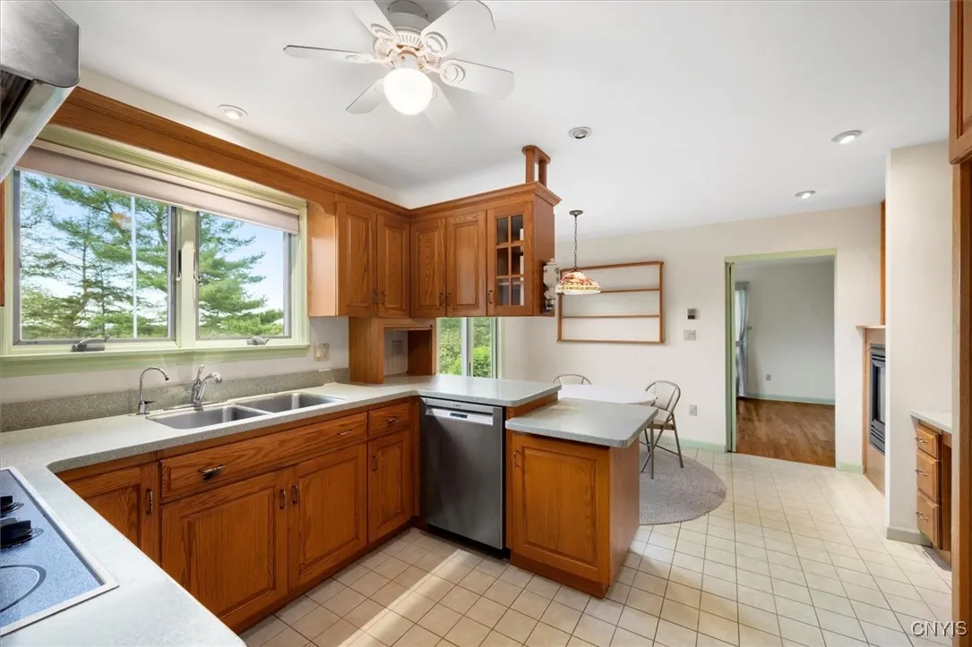 6812 College Hill Road, Kirkland, New York 13323, Kirkland, New York 13323, 4 Bedrooms Bedrooms, 10 Rooms Rooms,3 BathroomsBathrooms,Residential,For Sale,6812 College Hill Road, Kirkland, New York 13323,S1623494