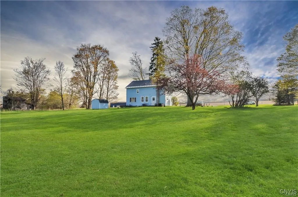 8024 Kellogg Street, Kirkland, New York 13323, Kirkland, New York 13323, 5 Bedrooms Bedrooms, 9 Rooms Rooms,2 BathroomsBathrooms,Residential,For Sale,8024 Kellogg Street, Kirkland, New York 13323,S1623745