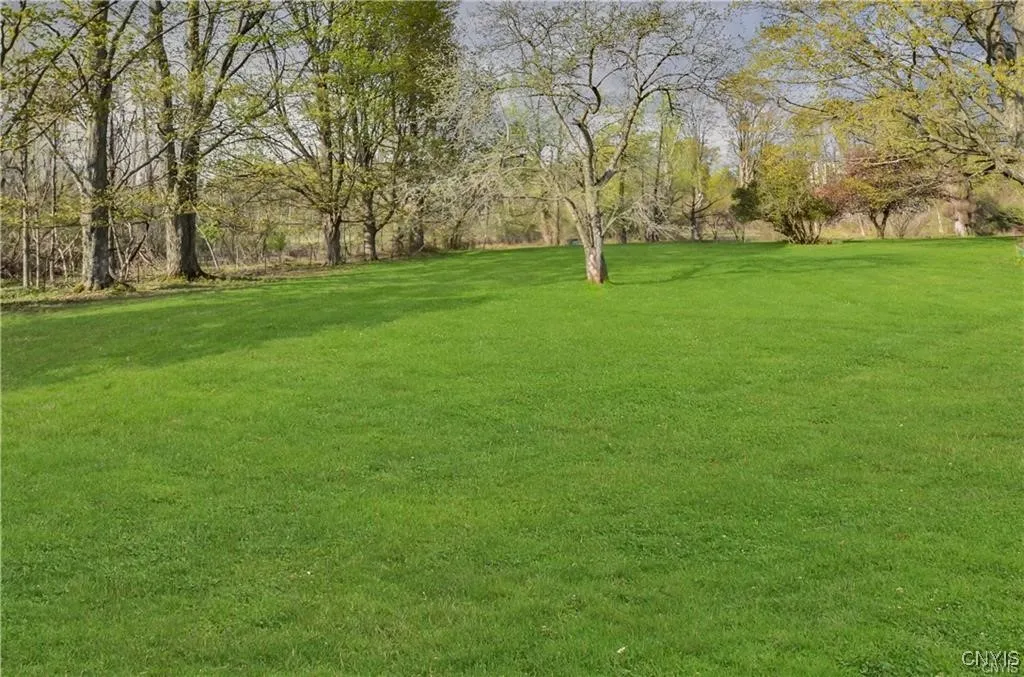 8024 Kellogg Street, Kirkland, New York 13323, Kirkland, New York 13323, 5 Bedrooms Bedrooms, 9 Rooms Rooms,2 BathroomsBathrooms,Residential,For Sale,8024 Kellogg Street, Kirkland, New York 13323,S1623745
