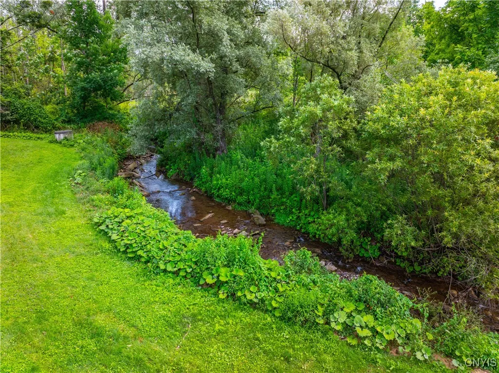 8024 Kellogg Street, Kirkland, New York 13323, Kirkland, New York 13323, 5 Bedrooms Bedrooms, 9 Rooms Rooms,2 BathroomsBathrooms,Residential,For Sale,8024 Kellogg Street, Kirkland, New York 13323,0,S1623745