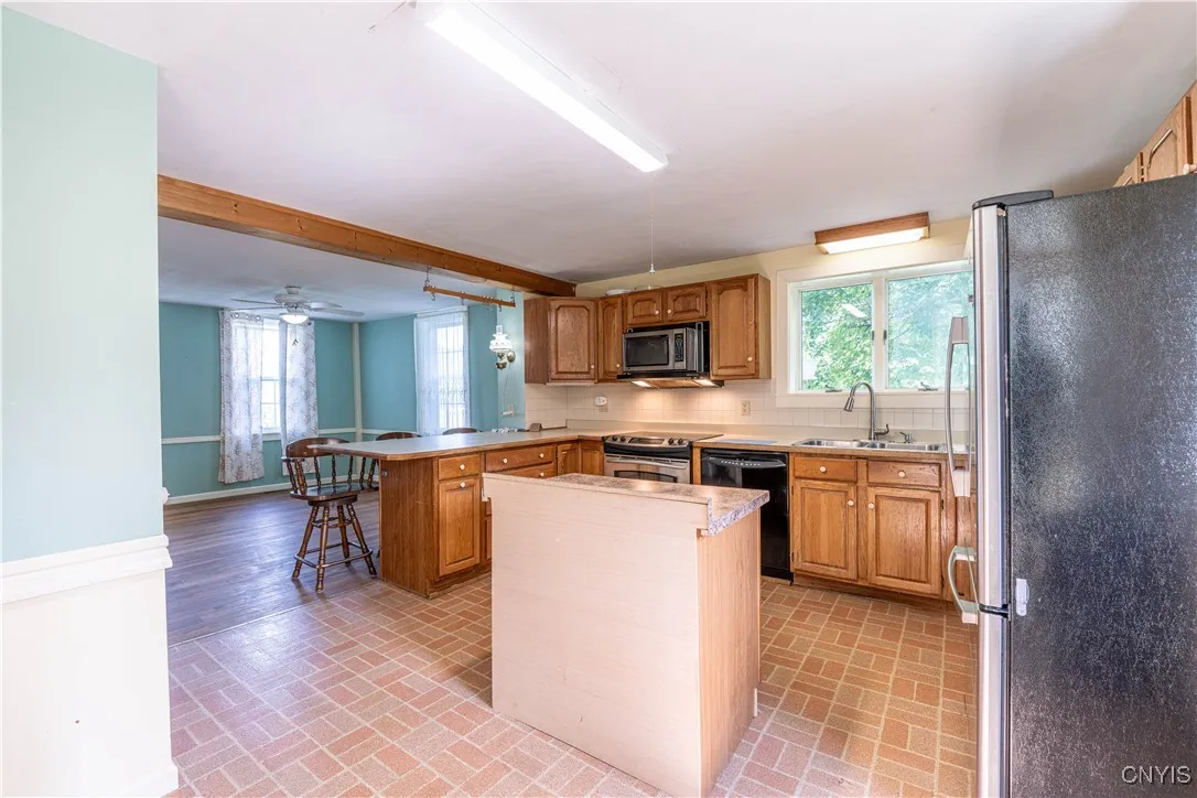 8024 Kellogg Street, Kirkland, New York 13323, Kirkland, New York 13323, 5 Bedrooms Bedrooms, 9 Rooms Rooms,2 BathroomsBathrooms,Residential,For Sale,8024 Kellogg Street, Kirkland, New York 13323,0,S1623745