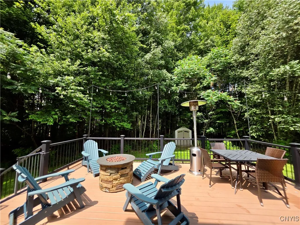 9142 Frenchmans Creek Drive, Lysander, New York 13, Lysander, New York 13135, 4 Bedrooms Bedrooms, 12 Rooms Rooms,2 BathroomsBathrooms,Residential,For Sale,9142 Frenchmans Creek Drive, Lysander, New York 13,S1623871