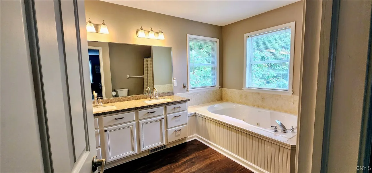 9142 Frenchmans Creek Drive, Lysander, New York 13, Lysander, New York 13135, 4 Bedrooms Bedrooms, 12 Rooms Rooms,2 BathroomsBathrooms,Residential,For Sale,9142 Frenchmans Creek Drive, Lysander, New York 13,S1623871