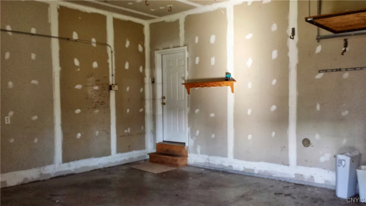 9142 Frenchmans Creek Drive, Lysander, New York 13, Lysander, New York 13135, 4 Bedrooms Bedrooms, 12 Rooms Rooms,2 BathroomsBathrooms,Residential,For Sale,9142 Frenchmans Creek Drive, Lysander, New York 13,S1623871