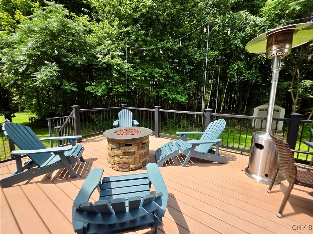 9142 Frenchmans Creek Drive, Lysander, New York 13, Lysander, New York 13135, 4 Bedrooms Bedrooms, 12 Rooms Rooms,2 BathroomsBathrooms,Residential,For Sale,9142 Frenchmans Creek Drive, Lysander, New York 13,S1623871