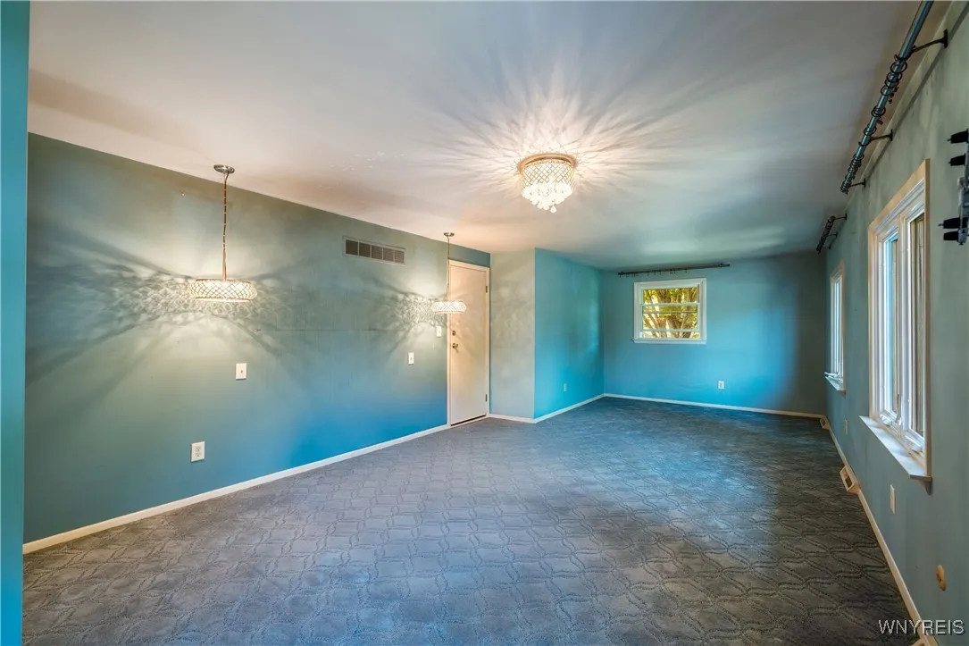 4055 River Road, Lewiston, New York 14174, Lewiston, New York 14174, 2 Bedrooms Bedrooms, 7 Rooms Rooms,1 BathroomBathrooms,Residential,For Sale,4055 River Road, Lewiston, New York 14174,B1622937