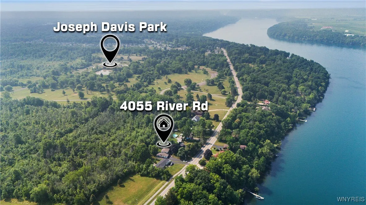 Joseph Davis State Park in rear of property