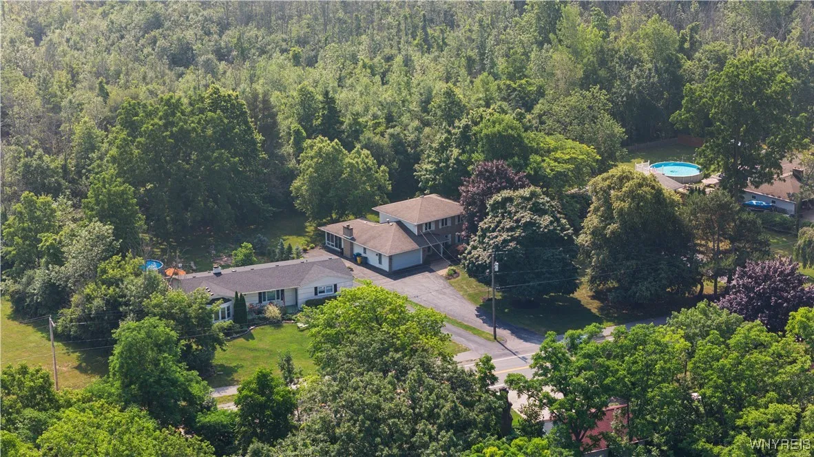 4055 River Road, Lewiston, New York 14174, Lewiston, New York 14174, 2 Bedrooms Bedrooms, 7 Rooms Rooms,1 BathroomBathrooms,Residential,For Sale,4055 River Road, Lewiston, New York 14174,B1622937