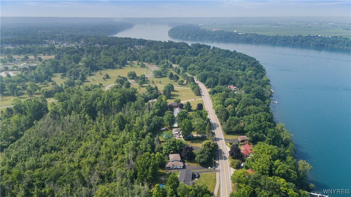 4055 River Road, Lewiston, New York 14174, Lewiston, New York 14174, 2 Bedrooms Bedrooms, 7 Rooms Rooms,1 BathroomBathrooms,Residential,For Sale,4055 River Road, Lewiston, New York 14174,B1622937
