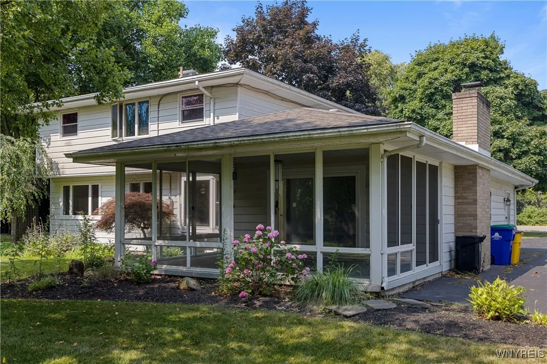 4055 River Road, Lewiston, New York 14174, Lewiston, New York 14174, 2 Bedrooms Bedrooms, 7 Rooms Rooms,1 BathroomBathrooms,Residential,For Sale,4055 River Road, Lewiston, New York 14174,B1622937