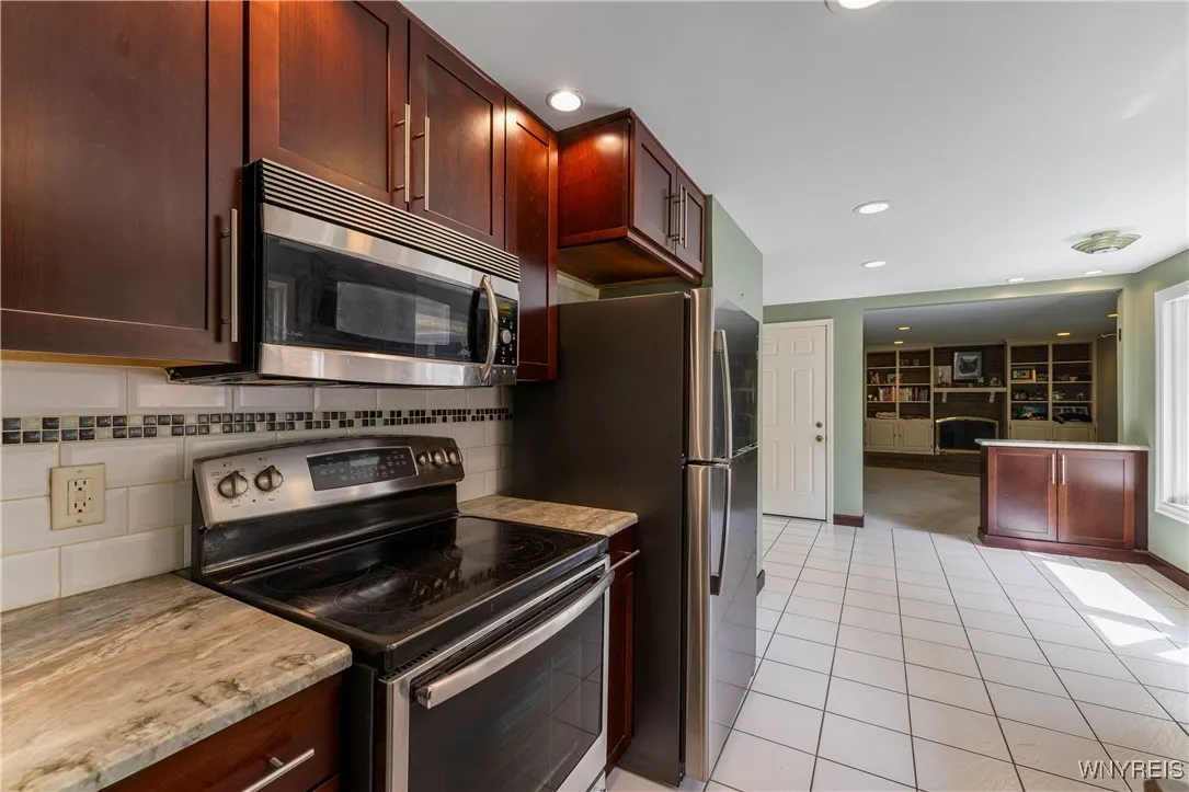 4055 River Road, Lewiston, New York 14174, Lewiston, New York 14174, 2 Bedrooms Bedrooms, 7 Rooms Rooms,1 BathroomBathrooms,Residential,For Sale,4055 River Road, Lewiston, New York 14174,B1622937