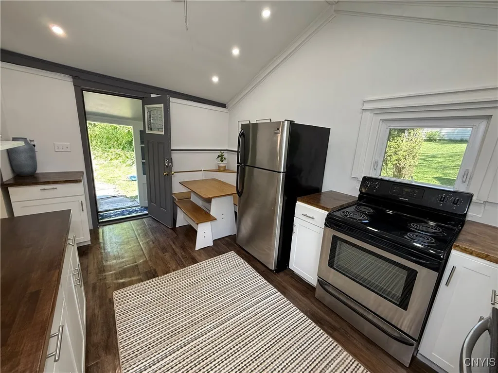 2377 The Lane, Lafayette, New York 13084, Lafayette, New York 13084, 2 Bedrooms Bedrooms, 5 Rooms Rooms,1 BathroomBathrooms,Residential,Closed,2377 The Lane, Lafayette, New York 13084,0,S1623669