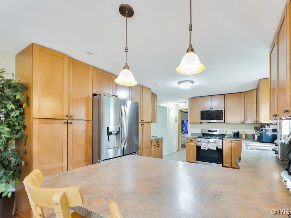 7189 Coventry Road North, Manlius, New York 13057, Manlius, New York 13057, 5 Bedrooms Bedrooms, 10 Rooms Rooms,2 BathroomsBathrooms,Residential,For Sale,7189 Coventry Road North, Manlius, New York 13057,S1623932