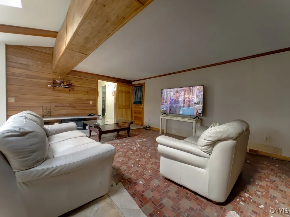 7189 Coventry Road North, Manlius, New York 13057, Manlius, New York 13057, 5 Bedrooms Bedrooms, 10 Rooms Rooms,2 BathroomsBathrooms,Residential,For Sale,7189 Coventry Road North, Manlius, New York 13057,S1623932