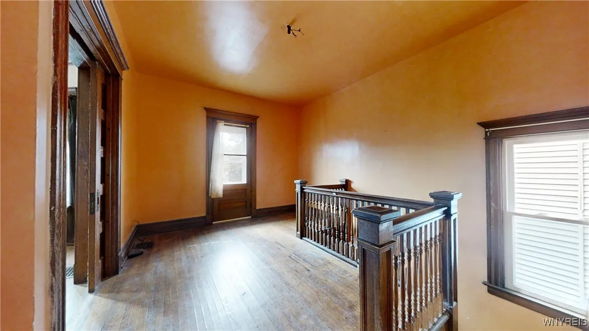 215 Baynes Street, Buffalo, New York 14213, Buffalo, New York 14213, 6 Bedrooms Bedrooms, ,2 BathroomsBathrooms,Residential,Closed,215 Baynes Street, Buffalo, New York 14213,0,B1623942