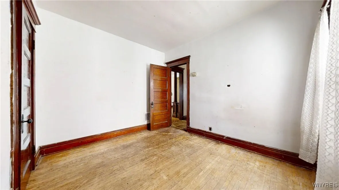 215 Baynes Street, Buffalo, New York 14213, Buffalo, New York 14213, 6 Bedrooms Bedrooms, ,2 BathroomsBathrooms,Residential,Closed,215 Baynes Street, Buffalo, New York 14213,0,B1623942