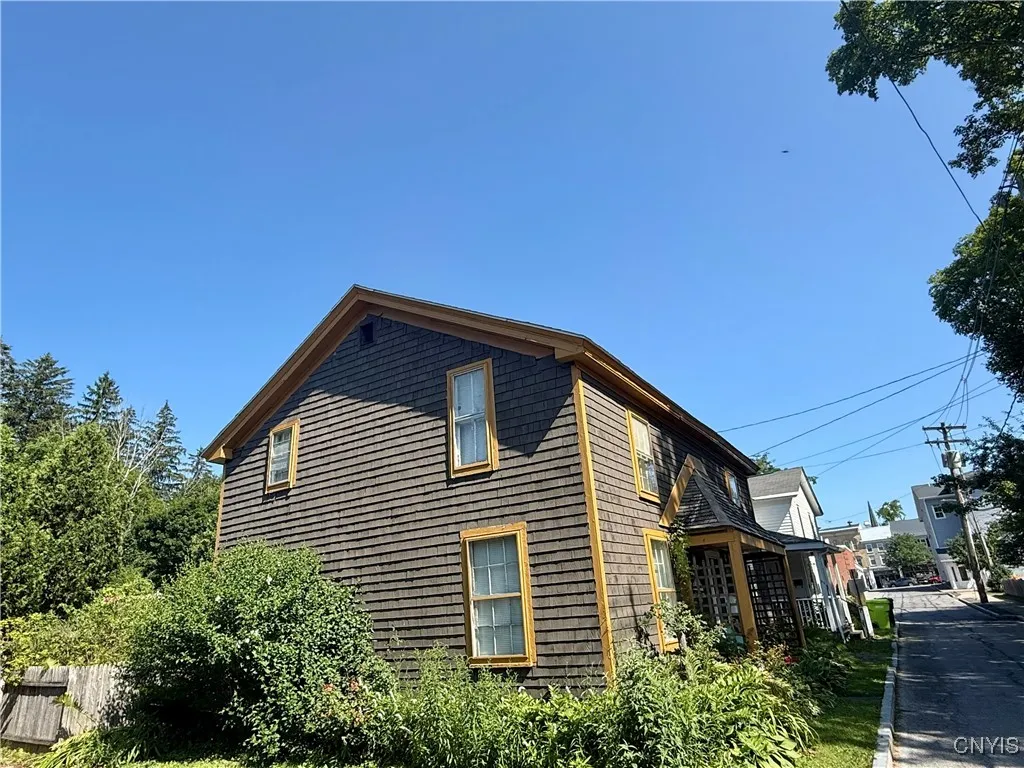9 Allen Street, Cazenovia, New York 13035, Cazenovia, New York 13035, 4 Bedrooms Bedrooms, 9 Rooms Rooms,1 BathroomBathrooms,Residential,For Sale,9 Allen Street, Cazenovia, New York 13035,S1623215
