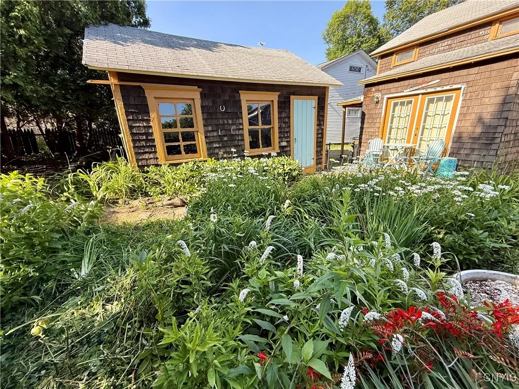 9 Allen Street, Cazenovia, New York 13035, Cazenovia, New York 13035, 4 Bedrooms Bedrooms, 9 Rooms Rooms,1 BathroomBathrooms,Residential,For Sale,9 Allen Street, Cazenovia, New York 13035,S1623215