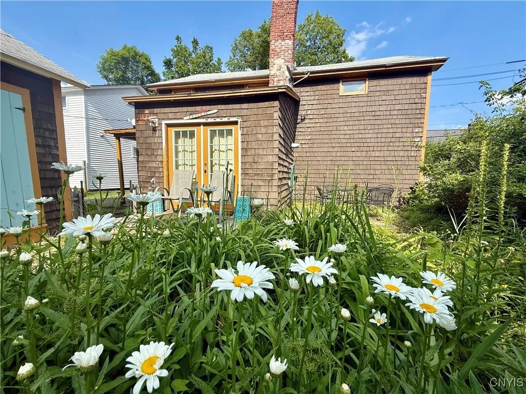 9 Allen Street, Cazenovia, New York 13035, Cazenovia, New York 13035, 4 Bedrooms Bedrooms, 9 Rooms Rooms,1 BathroomBathrooms,Residential,For Sale,9 Allen Street, Cazenovia, New York 13035,S1623215