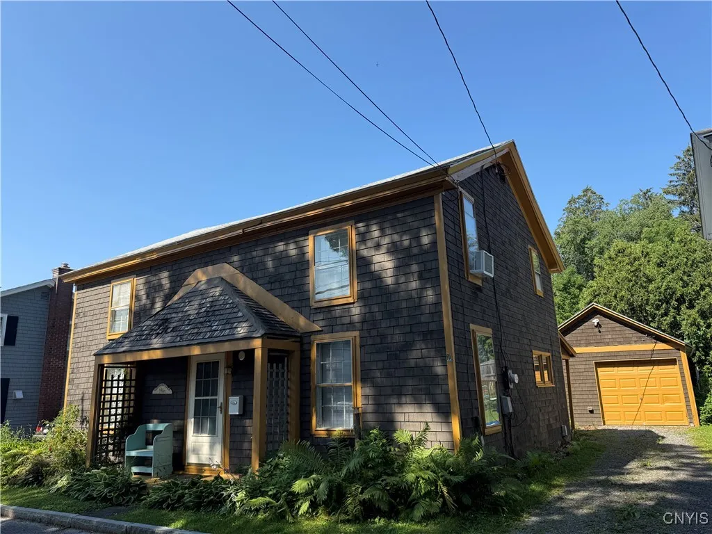 9 Allen Street, Cazenovia, New York 13035, Cazenovia, New York 13035, 4 Bedrooms Bedrooms, 9 Rooms Rooms,1 BathroomBathrooms,Residential,For Sale,9 Allen Street, Cazenovia, New York 13035,S1623215