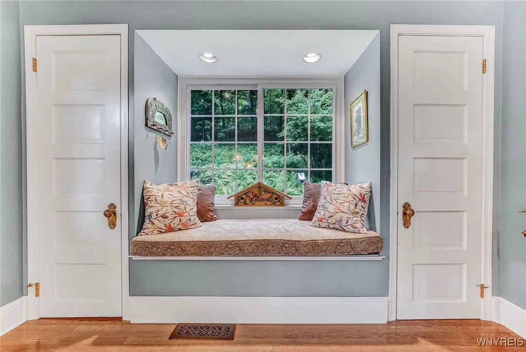 window seat with storage