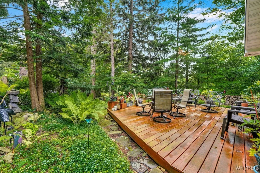 708 West Falls Road, Aurora, New York 14170, Aurora, New York 14170, 3 Bedrooms Bedrooms, 7 Rooms Rooms,1 BathroomBathrooms,Residential,For Sale,708 West Falls Road, Aurora, New York 14170,B1623755