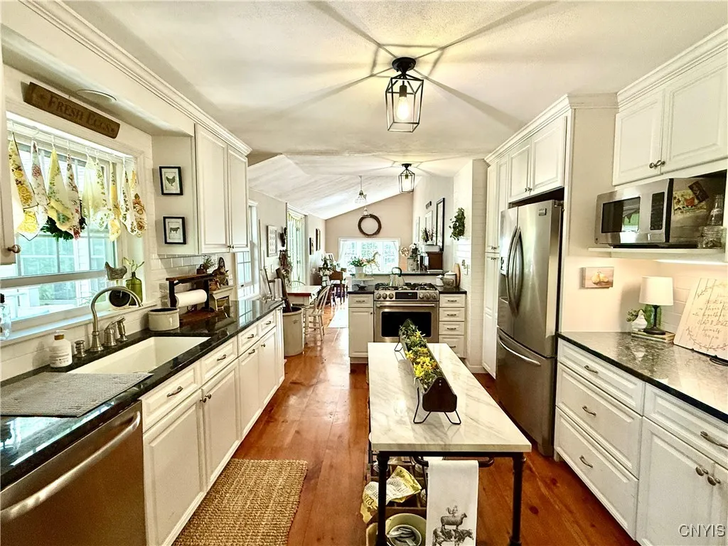 24 Corwin Street, Cazenovia, New York 13035, Cazenovia, New York 13035, 4 Bedrooms Bedrooms, 10 Rooms Rooms,2 BathroomsBathrooms,Residential,For Sale,24 Corwin Street, Cazenovia, New York 13035,S1622221