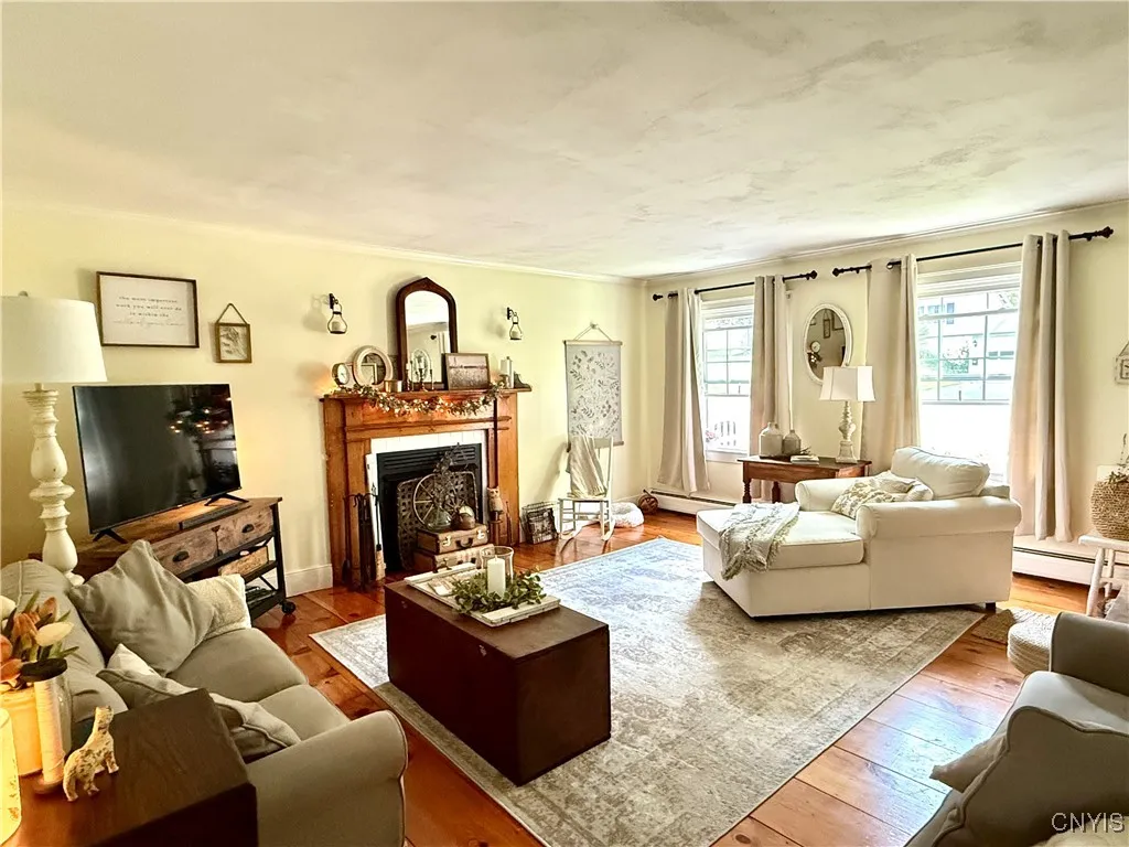 24 Corwin Street, Cazenovia, New York 13035, Cazenovia, New York 13035, 4 Bedrooms Bedrooms, 10 Rooms Rooms,2 BathroomsBathrooms,Residential,For Sale,24 Corwin Street, Cazenovia, New York 13035,S1622221