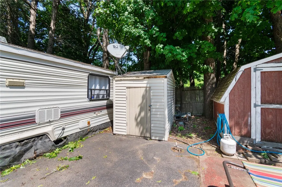 TWO additional sheds - for lots of storage!