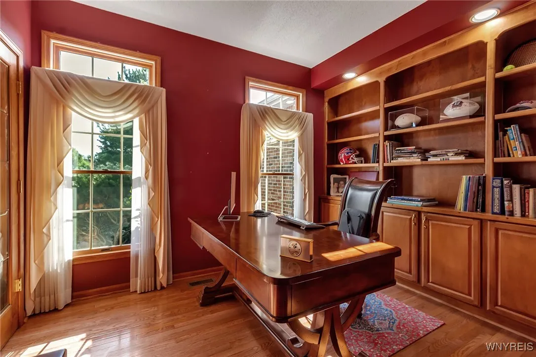 6330 Lakemont Court, Clarence, New York 14051, Clarence, New York 14051, 5 Bedrooms Bedrooms, 11 Rooms Rooms,3 BathroomsBathrooms,Residential,Closed,6330 Lakemont Court, Clarence, New York 14051,0,B1623946