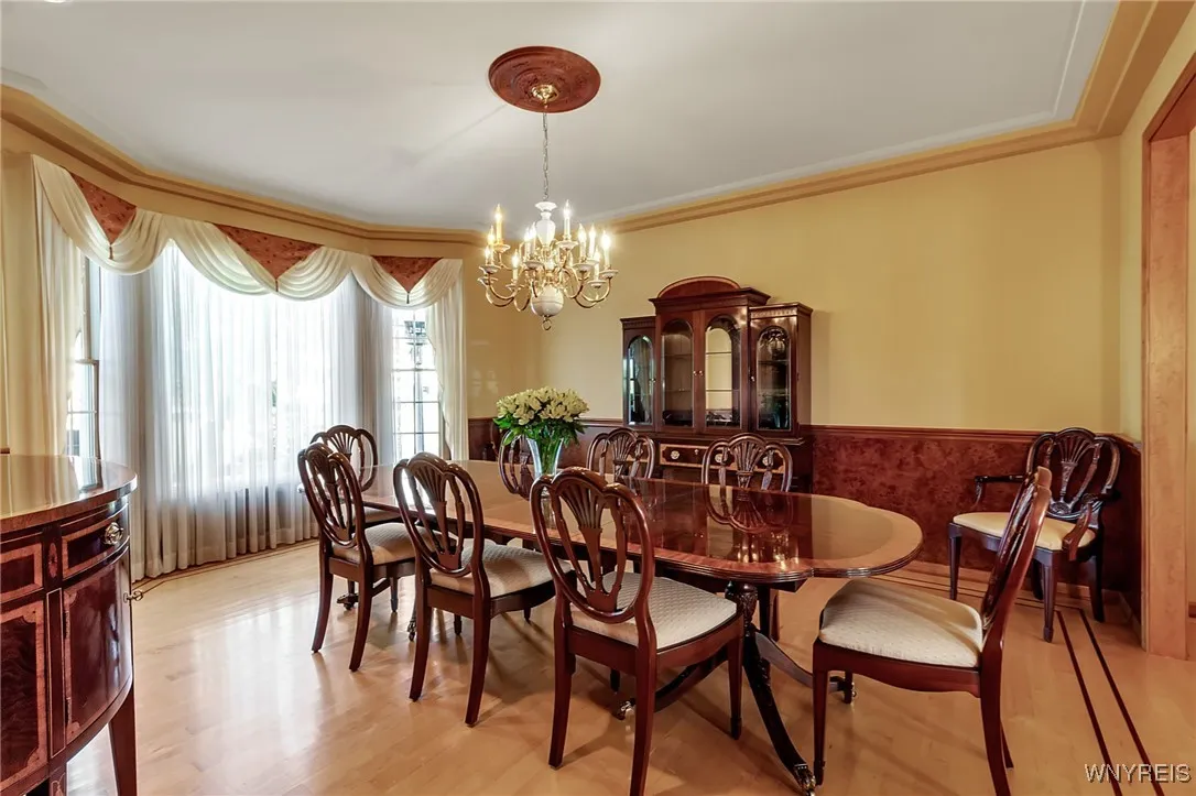 6330 Lakemont Court, Clarence, New York 14051, Clarence, New York 14051, 5 Bedrooms Bedrooms, 11 Rooms Rooms,3 BathroomsBathrooms,Residential,Closed,6330 Lakemont Court, Clarence, New York 14051,0,B1623946