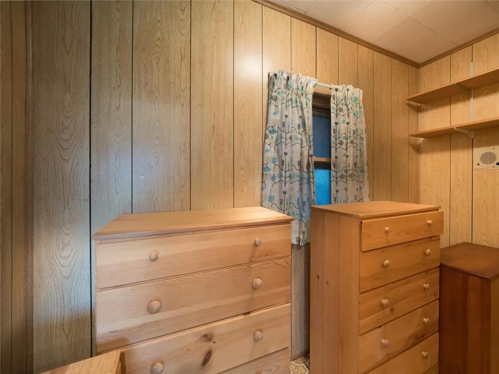 660 Westside Drive, Gates, New York 14624, Gates, New York 14624, 3 Bedrooms Bedrooms, 9 Rooms Rooms,1 BathroomBathrooms,Residential,For Sale,660 Westside Drive, Gates, New York 14624,R1623869