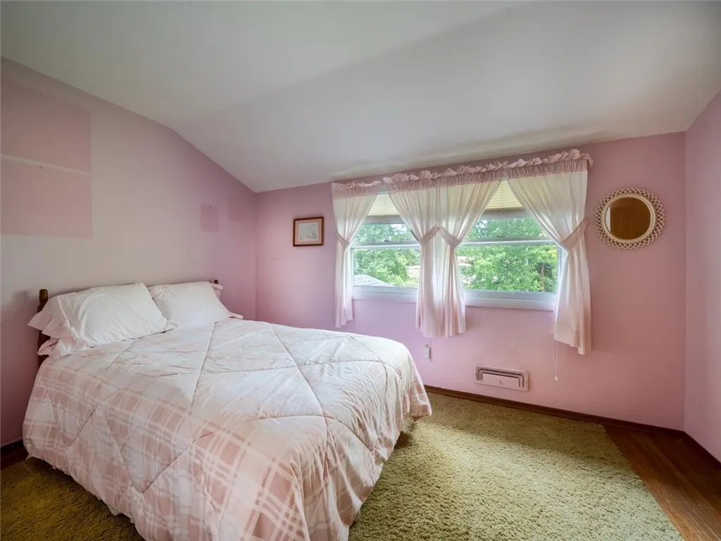 660 Westside Drive, Gates, New York 14624, Gates, New York 14624, 3 Bedrooms Bedrooms, 9 Rooms Rooms,1 BathroomBathrooms,Residential,For Sale,660 Westside Drive, Gates, New York 14624,R1623869